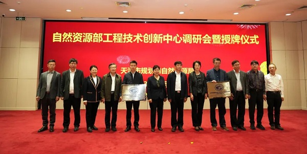 1698648856103878.jpg 1698648856103878.jpg